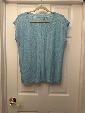 LOFT Aqua Chevron-Textured V-Neck Cap Sleeve Top Never Worn